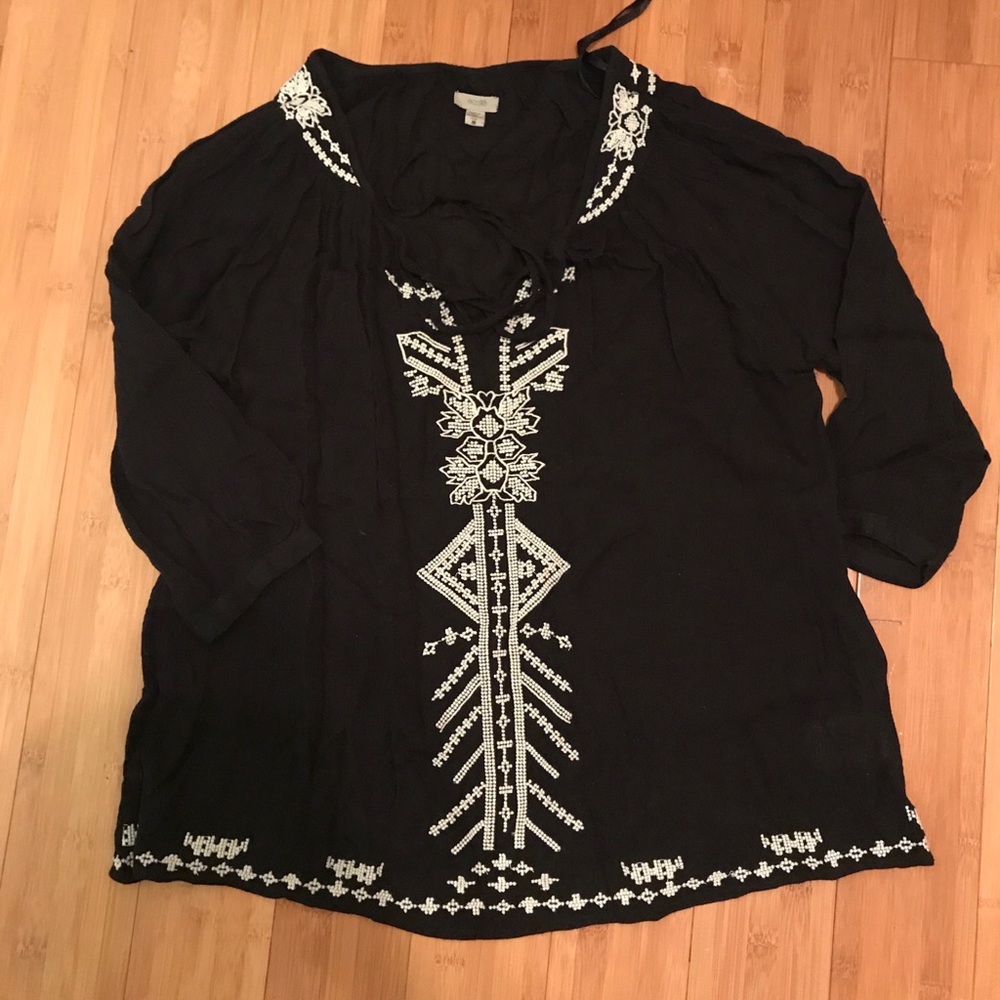 Anthropologie embroidered tunic
